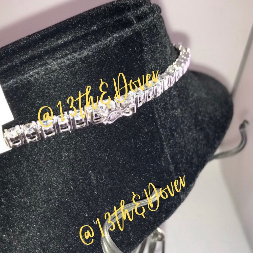 18k Tennis Necklace - Picture 10 of 16